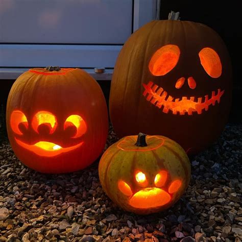 25 Simple And Super Easy Pumpkin Carving Ideas For You!