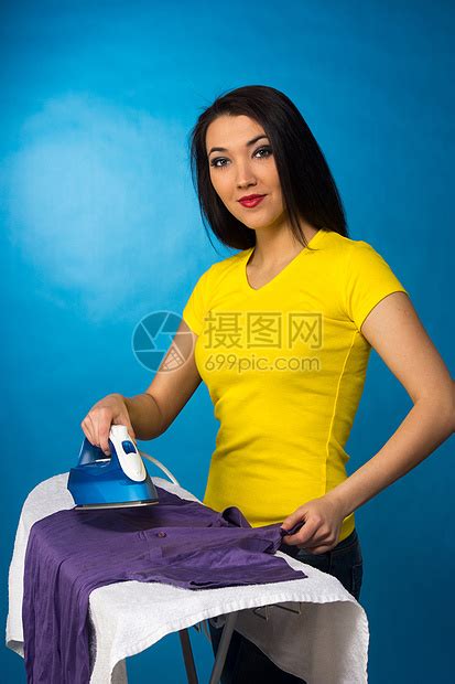 能杀菌消毒的熨烫机，1分钟让你的衣物整洁如新 | 百匠测评_手机新浪网