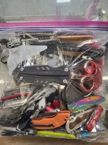 Bag of miscellaneous Knives & Multi-Tools | GovDeals