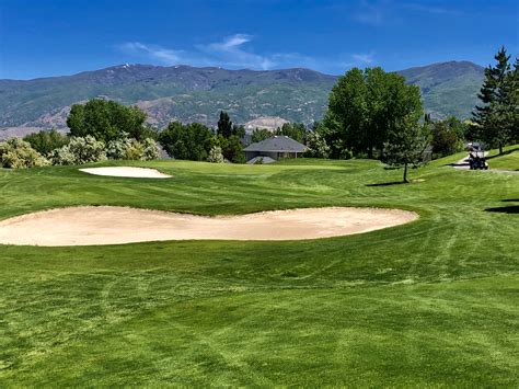 Eaglewood Golf Course