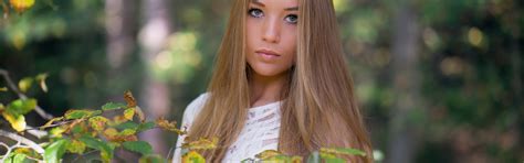 Download wallpaper look, background, model, beauty, Carla, section ...