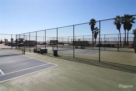 Venice Beach Recreation Center | Rent this location on Giggster