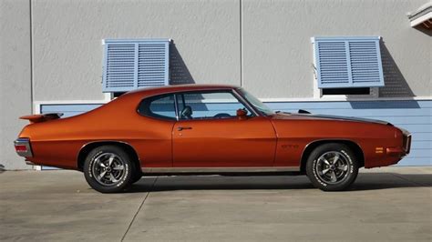 Fully Restored 1971 Pontiac GTO Seeks To Thrill