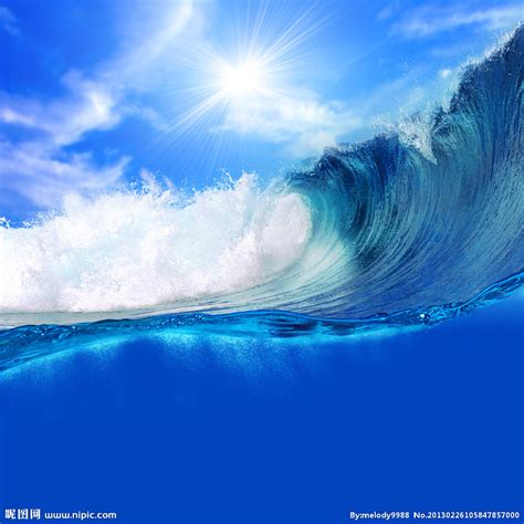 巨大的海浪图片_海上的大波浪素材_高清图片_摄影照片_寻图免费打包下载
