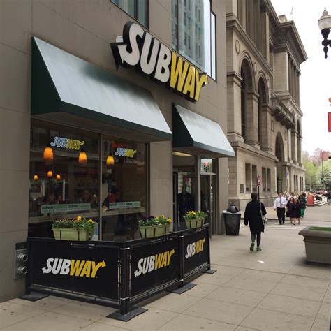 111 N Wabash Ave, Chicago, IL 60602 - Garland Building | LoopNet