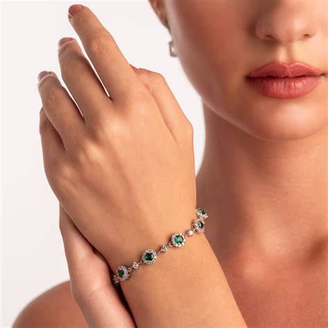 Eva Emerald Bracelet – KIMARA