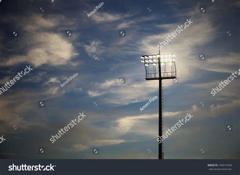 Sportsfield Lights 的图像结果