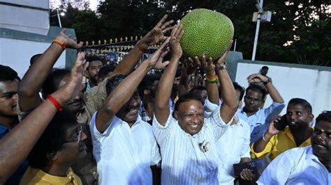 ராமநாதபுரம் படையெடுக்கும் ஓபிஎஸ் அணி நிர்வாகிகளால் பாஜக கூட்டணியில் ...