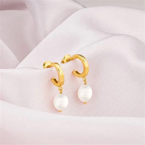5 Must-Have Earrings for Your Next Beach Getaway – GIVA