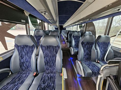 Blue Apple Bus – Express between Riverside and Logan Airport - Fig City ...