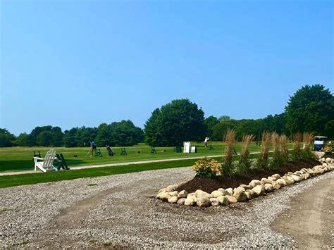 Practice Facilities - Lakelands Golf and Country Club