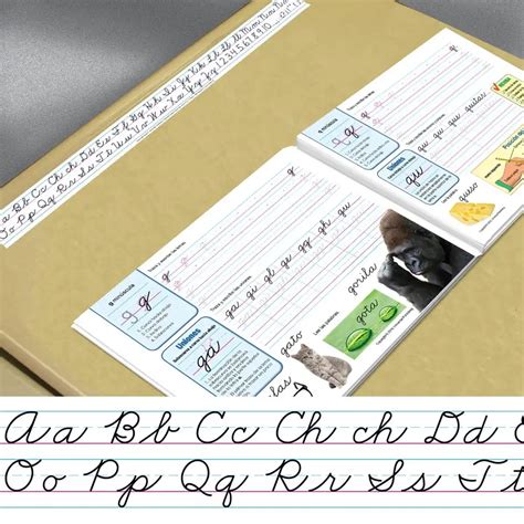 Cursive Spanish Alphabet Desk Strips | Universal La escritura