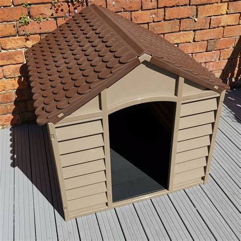 Plastic Dog Kennel in Brown