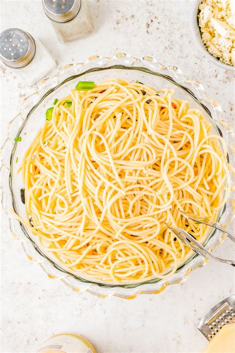 Cold Spaghetti Pasta Salad - Averie Cooks