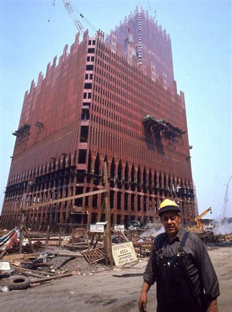 “911事件”遭质疑，双子楼塌得蹊跷，五角大楼仅被撞出一小洞_摩天大楼