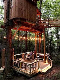 Unique Luxurious Tree House Hotel with a Spacious Wrap Around Deck in ...