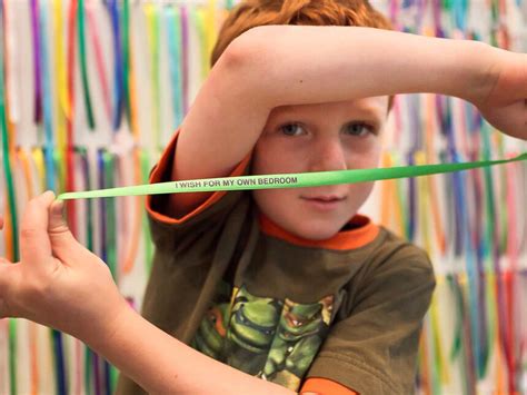 Children’s Commission: Rivane Neuenschwander | Meer