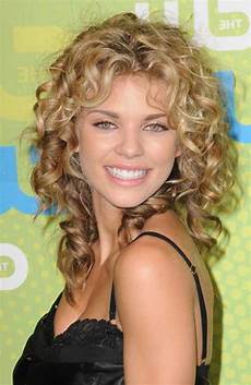 Curly Hairstyles For Faces by 20 Curly Hairstyles For Faces Hairstyles Ideas Curly Hairstyles For Faces