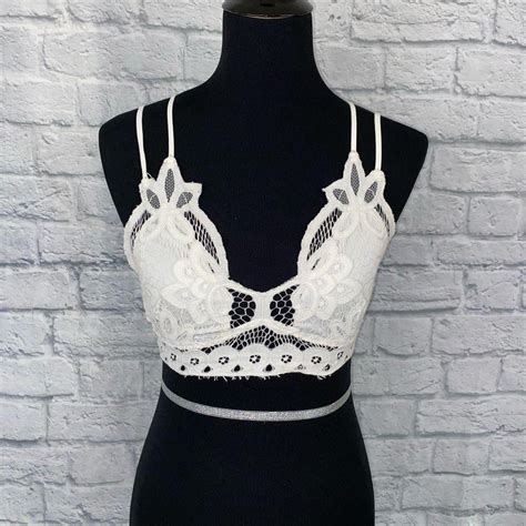 Francesca’s lace criss cross back bralette w/4... - Depop