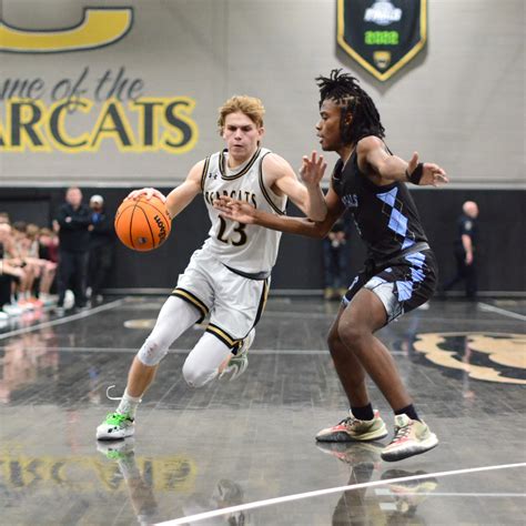 PREP BASKETBALL: Bearcats advance to NW Regional with 70-58 win over ...