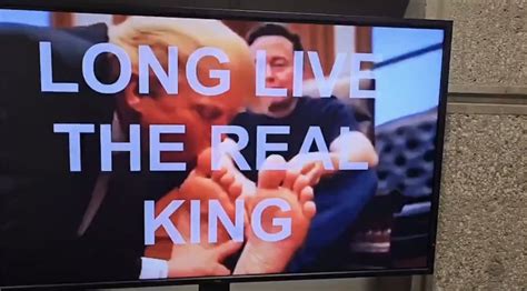 Trump Sucks Elon Musk’s Toes in AI Video Played on Federal Agency TVs ...Middle East
