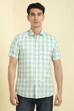 Buy Men Green Custom Fit Checked Half Sleeves Casual Shirt Online ...