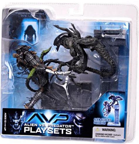 Image result for Alien versus Predator Toy Fight