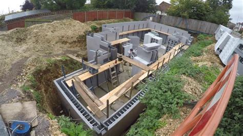 Building Basements 的图像结果