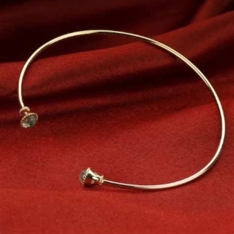 Explore Precious dainty jewellery pieces for her this Women's Day