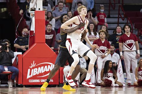 5 tallest college basketball players in 2023-24 ft. Zach Edey, Jamarion ...