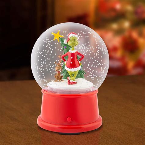 Battery-Operated Grinch Snow Globe, 6.2-in Tall | Canadian Tire