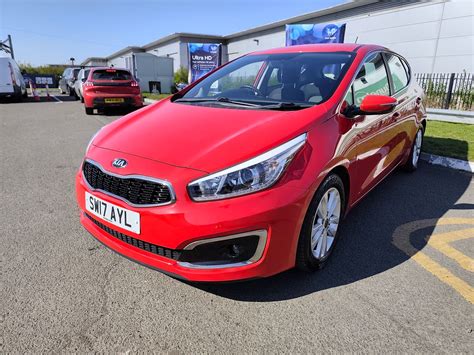 Used Kia Ceed 1.6L 2 ISG Hatchback 5dr Petrol Manual Euro 6 (133 bhp) 2017 5dr Manual (SW17AYL ...