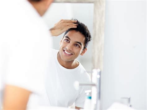 Scalp Folliculitis Decalvans (SFD) हा केसांचा दुर्मिळ आजार नेमका काय आहे?