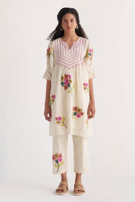 Buy Ivory Pure Cotton Applique Embroidered Woven Notched Kurta For ...