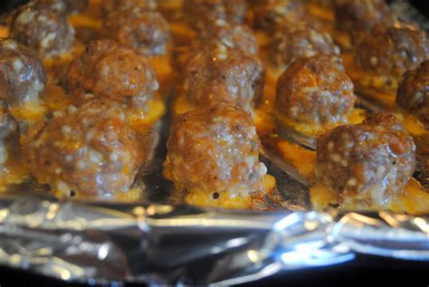 "heatlhy" oven baked turkey meatballs..