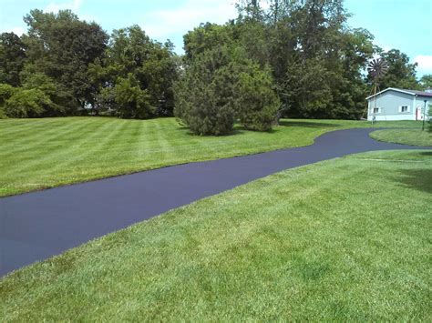 2021 Cost to Pave a Driveway | Asphalt Driveway Cost - HomeAdvisor