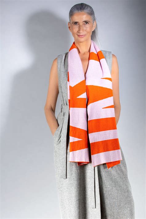 akjumii - walk4future® - REthink Fashion!