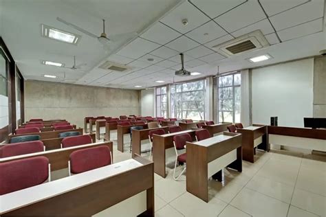 NFSU Gandhinagar Campus: Photos, Virtual Tour