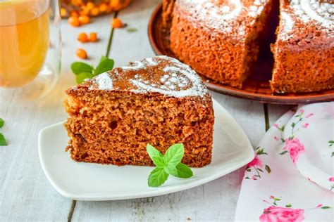 Пирог на кефире с вареньем простой и быстрый рецепт фото пошагово и ...