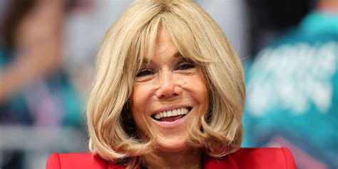 Les internautes choqués par ce détail à propos de Brigitte Macron ...