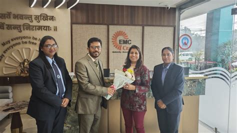 Dr. Amit and staff welcoming Dr. Monika Mrs. Samiksha Arora