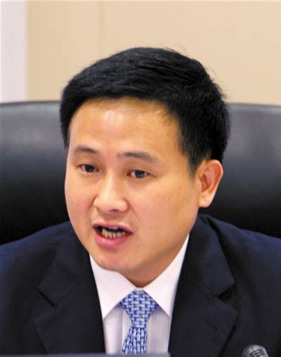 潘功胜出任央行副行长(图)-搜狐滚动