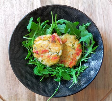 Galettes de fruit à pain aux petits lardons - Je cuisine créole
