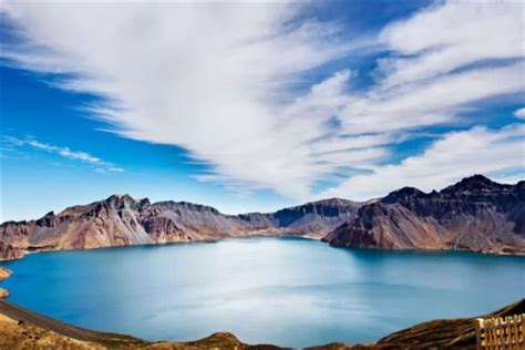 中国十大最深的淡水湖：泸沽湖上榜，它被称为“人间仙境”_排行榜123网