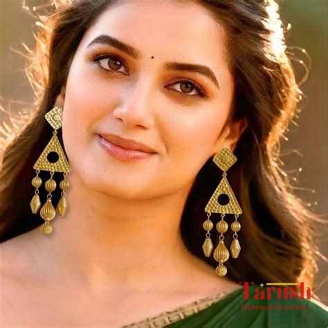 18 kt Gold Plated Brass Gold Jhumka – Tarush Fashion Jewellery