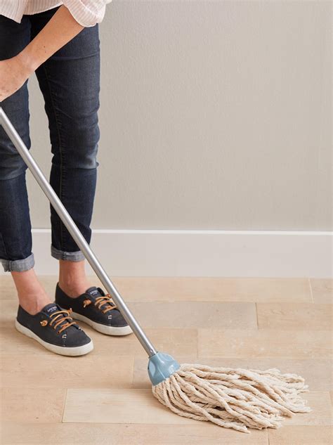 How Often Should You Mop Hardwood Floors | Floor Roma