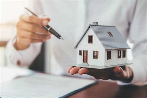 What Is A Mortgage Broker & Should You Use One? - Grow Advisory Group