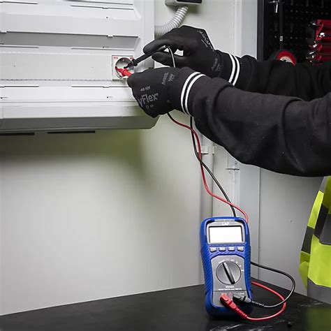 Using a Lap Multimeter 的图像结果