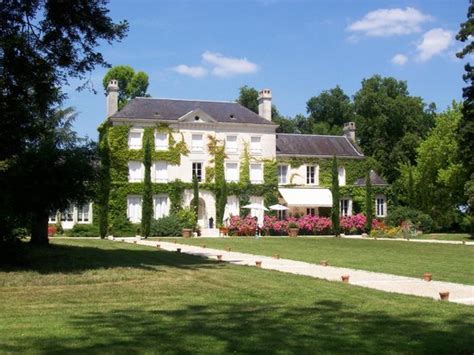 CHATEAU DE L'HERISSAUDIERE (Pernay) - B&B Reviews & Photos - Tripadvisor