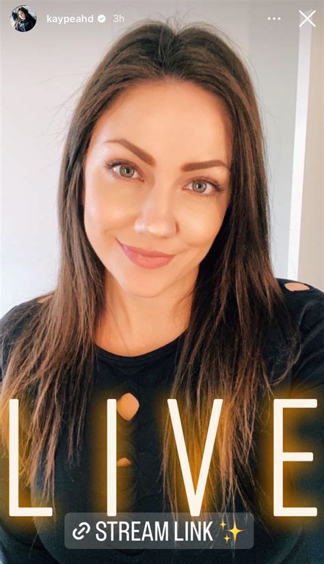 Selfie 4/5 twitch.tv/kaypea : r/KayPeaSelfies